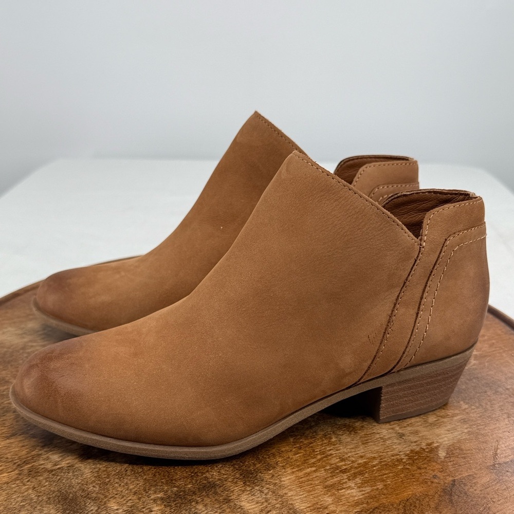Lucky Brand Tan Ankle Boots